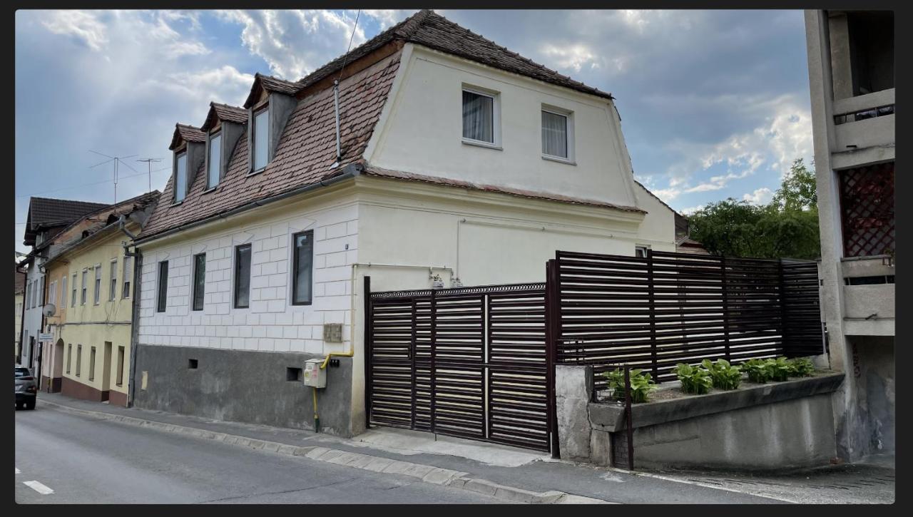 Z House Apartment Сибиу Екстериор снимка